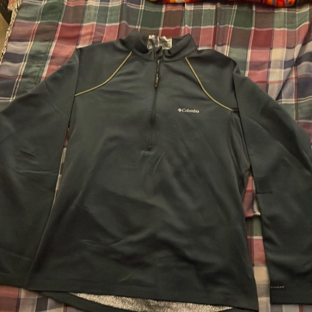 Columbia pullover
